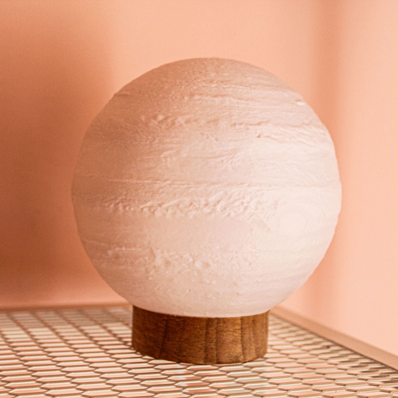 Jupiter Lamp: a touch of the cosmos at home