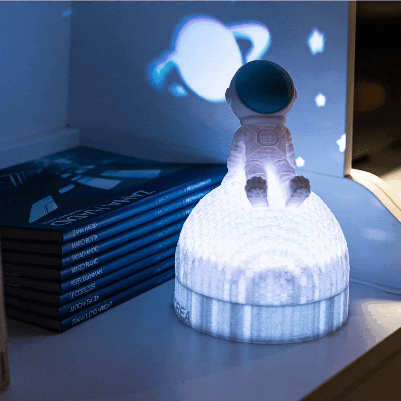 Astronaut Lamp: Light Up Your Dreams